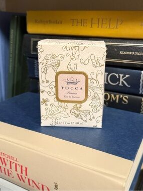 Simone by TOCCA. Eau de Parfum